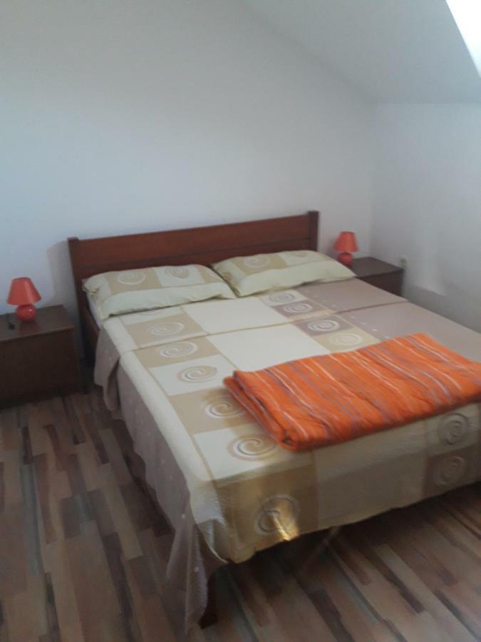 Apartmani Kuzmic Vrsi Exterior photo