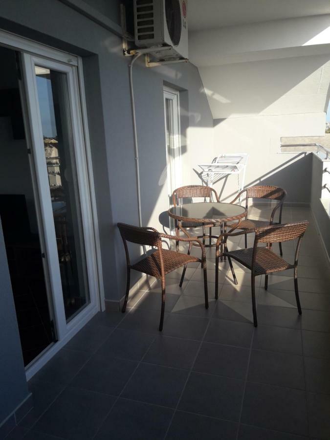 Apartmani Kuzmic Vrsi Exterior photo